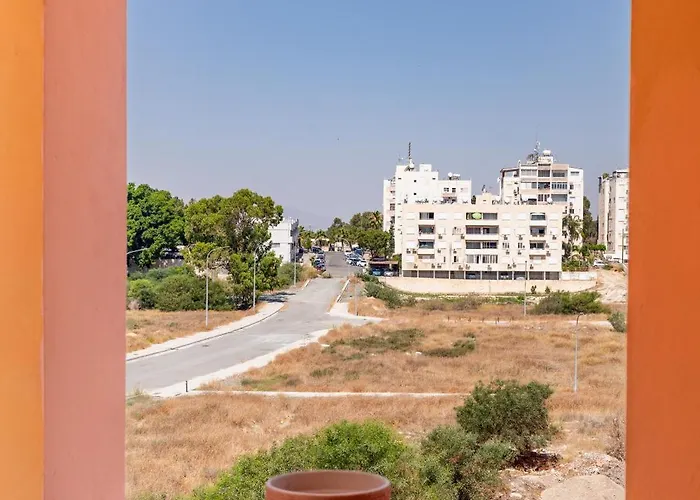 Mirabella Mackenzie 1 Bedroom Flat Near The Sea *