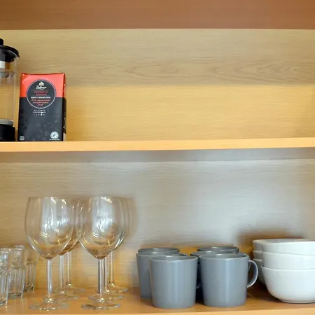 Mirabella Mackenzie 1 Bedroom Flat Near The Sea Апартаменты