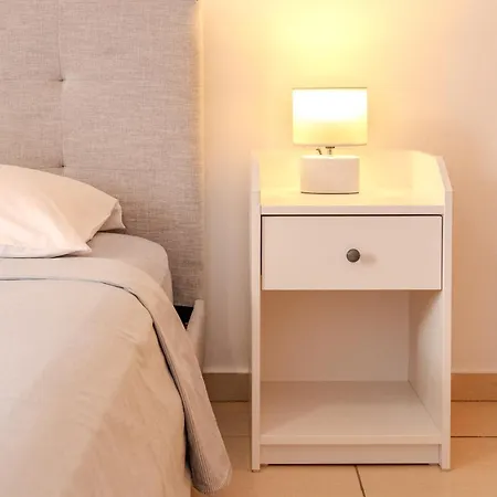 公寓 Mirabella Mackenzie 1 Bedroom Flat Near The Sea