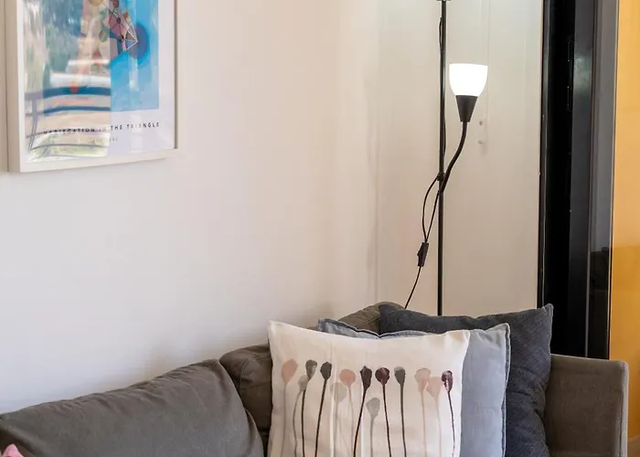 Mirabella Mackenzie 1 Bedroom Flat Near The Sea *