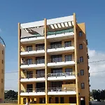 شقة Mirabella Mackenzie 1 Bedroom Flat Near The Sea لارنكا