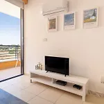Mirabella Mackenzie 1 Bedroom Flat Near The Sea لارنكا